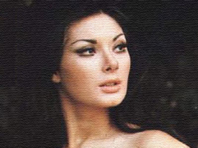 Edwige Fenech Wallpaper 08