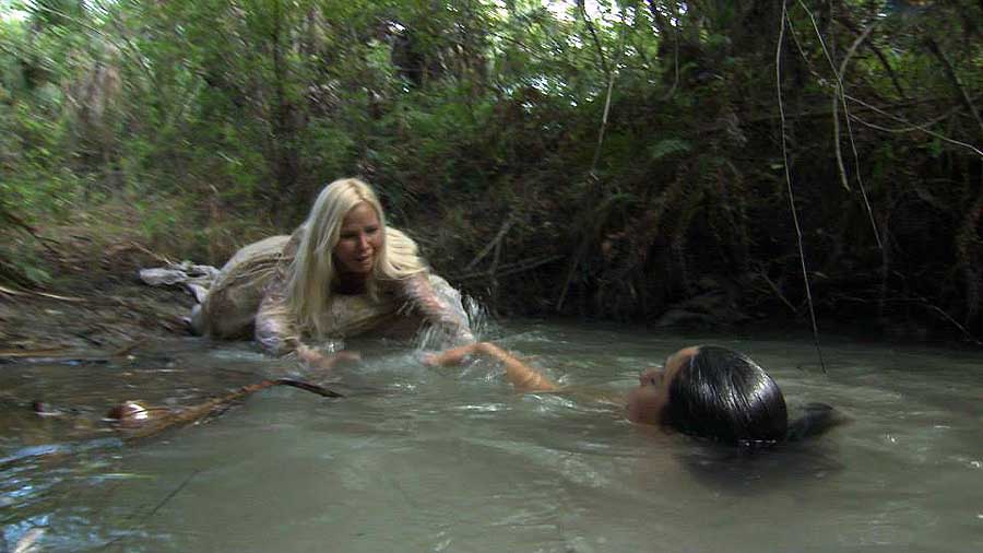 Bikini swamp girl massacre - 2014. 